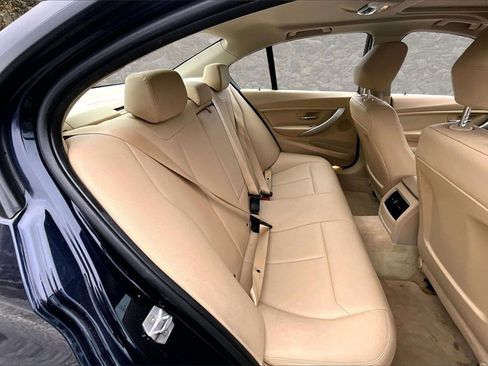 Used 2016 BMW 320i xDrive Sedan image 24