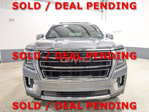 Used 2022 GMC Yukon SLT w/ SLT Premium Package image 8