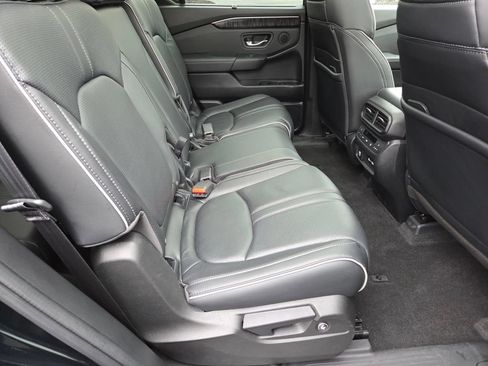 Used 2023 Honda Pilot Elite image 33