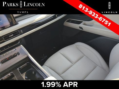 Certified 2025 Lincoln Aviator AWD w/ Jet Appearance Package image 14