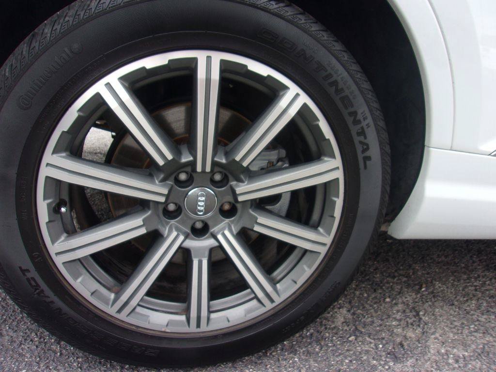 Used 2019 Audi Q7 2.0T Premium w/ Convenience Package AWD/4WD image 18