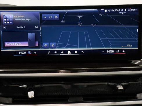 Used 2026 BMW X7 xDrive40i image 12