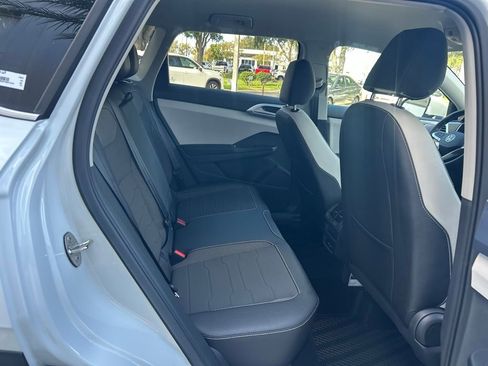 New 2026 Volkswagen Taos SE image 39