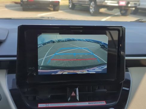 Used 2025 Toyota Corolla LE FWD image 14
