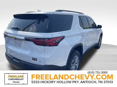 Used 2022 Chevrolet Traverse LT FWD image 5