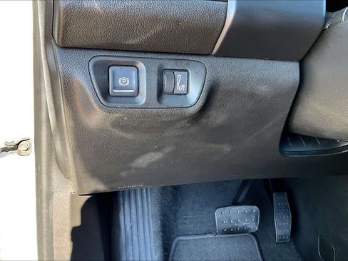 Used 2019 GMC Acadia SLT FWD image 32