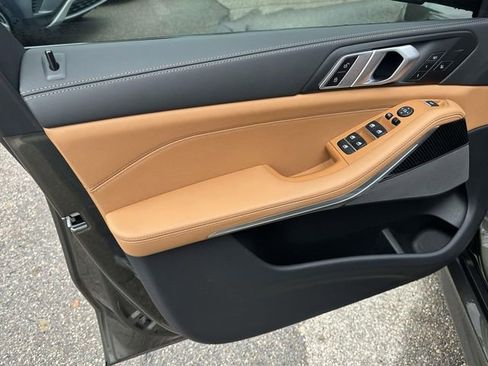 Certified 2025 BMW X5 M60i w/ Executive Package image 25