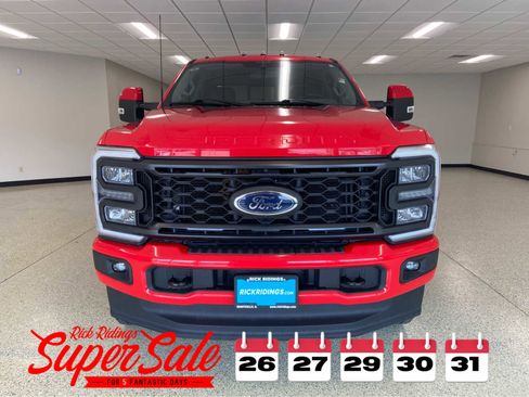 Used 2023 Ford F250 Lariat w/ Sport Appearance Package image 4