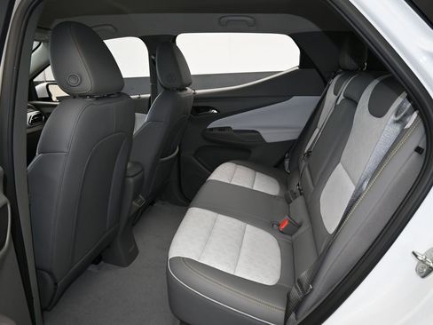 Used 2023 Chevrolet Bolt EUV Premier image 44