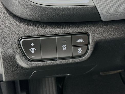 Used 2023 Kia Seltos LX image 10