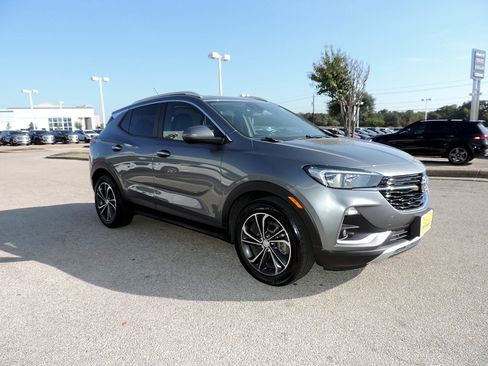 Used 2021 Buick Encore GX Select FWD image 3