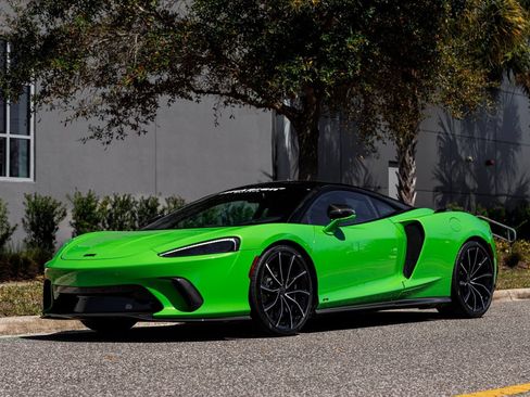 Used 2025 McLaren GTS RWD image 22