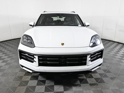 New 2025 Porsche Cayenne image 30