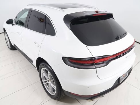 Used 2021 Porsche Macan image 27