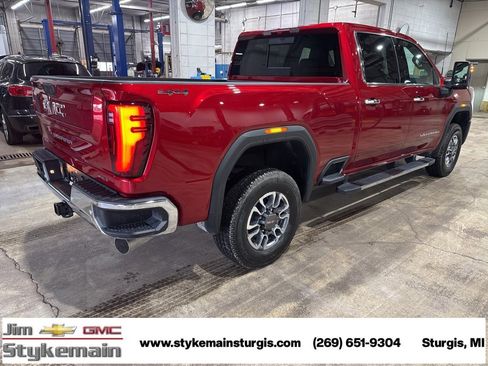 New 2026 GMC Sierra 2500 SLT w/ SLT Premium Package image 8