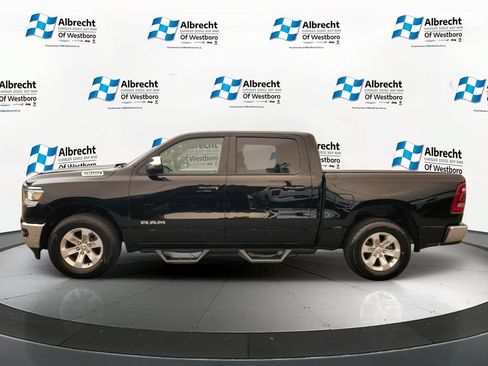 Used 2023 RAM 1500 Laramie AWD/4WD image 2