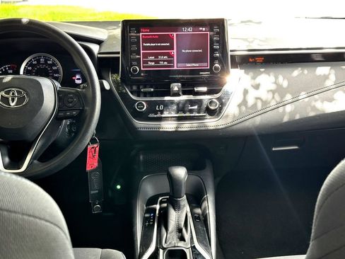 Used 2021 Toyota Corolla SE FWD image 29