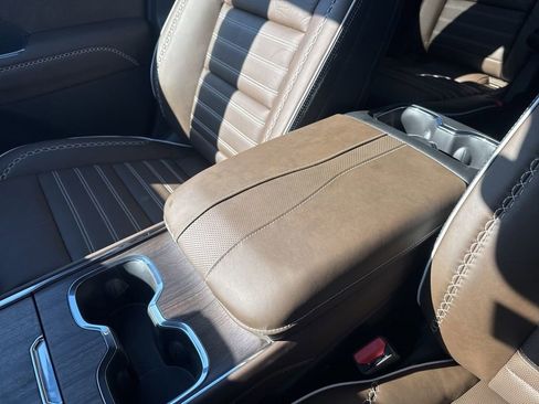 New 2026 GMC Acadia Denali Ultimate w/ LPO, Floor Liner Package image 43