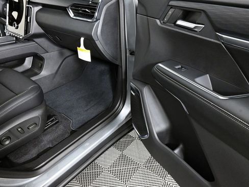 New 2025 GMC Acadia Elevation w/ Elevation Premium Package image 24