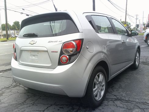 Used 2014 Chevrolet Sonic LT FWD image 9
