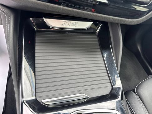 Used 2025 BMW X4 xDrive30i AWD/4WD image 29