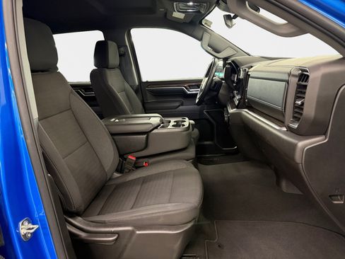 Used 2025 Chevrolet Silverado 1500 LT AWD/4WD image 12