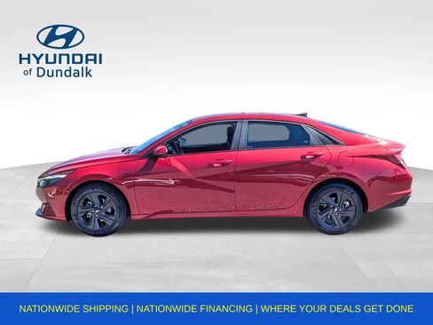 Used 2022 Hyundai Elantra SEL image 3