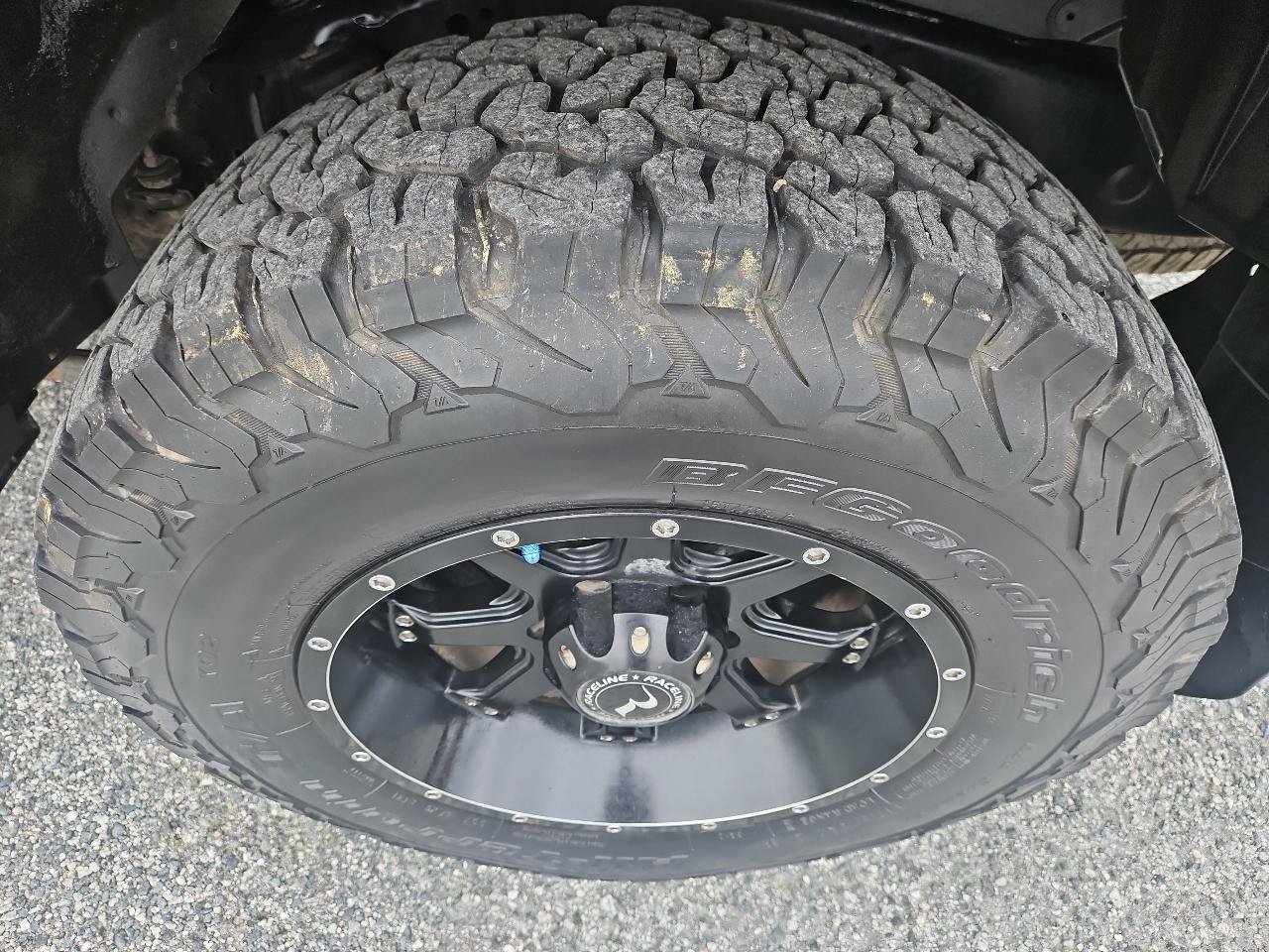 Used 2014 Toyota 4Runner SR5 AWD/4WD image 10