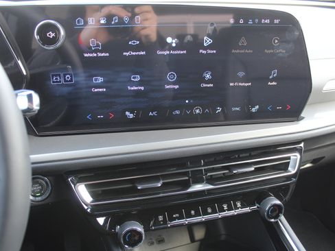 New 2026 Chevrolet Traverse LT image 12