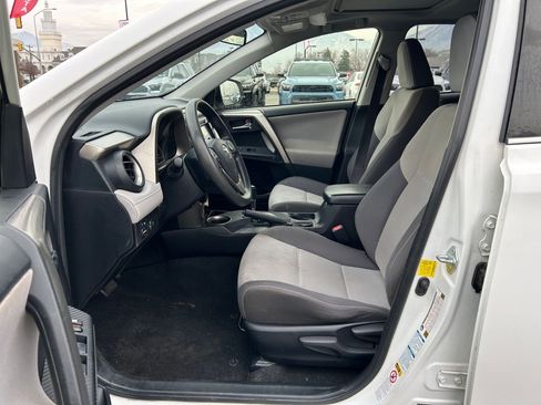 Used 2015 Toyota RAV4 XLE image 11