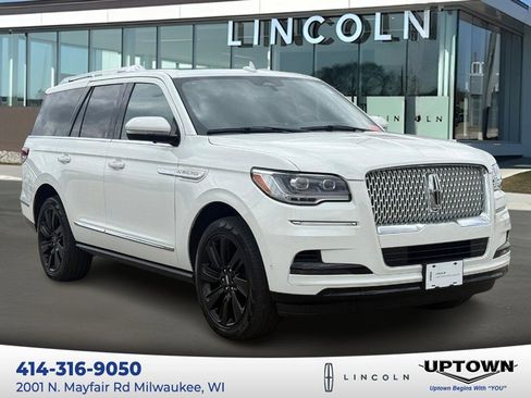 Certified 2024 Lincoln Navigator Reserve AWD/4WD image 1