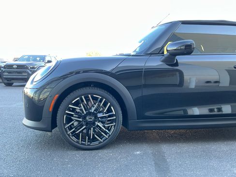 Used 2025 MINI Cooper S image 26