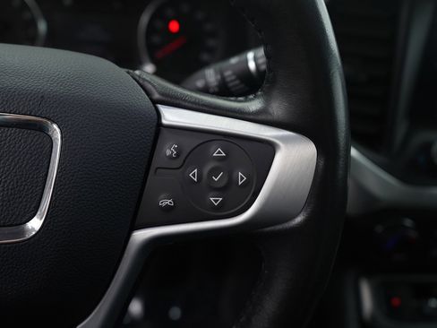 Used 2020 GMC Acadia SLT w/ Premium Package image 17