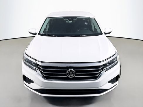 Used 2020 Volkswagen Passat 2.0T SE image 2