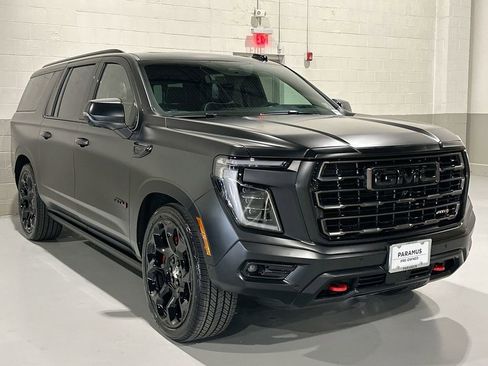 Used 2025 GMC Yukon XL AT4 Ultimate image 7