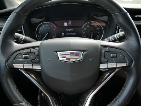 Used 2022 Cadillac XT6 Premium Luxury w/ LPO, Floor Liner Package AWD/4WD image 25