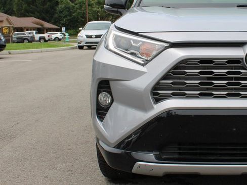 Used 2019 Toyota RAV4 XSE image 43