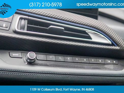 Used 2017 BMW i8 image 38