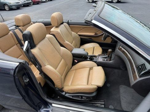 Used 2006 BMW 325Ci Convertible RWD image 9