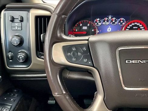Used 2016 GMC Sierra 2500 Denali w/ Duramax Plus Package AWD/4WD image 19