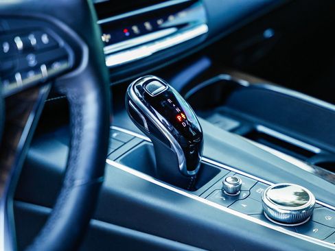 Used 2021 Cadillac Escalade ESV Premium Luxury Platinum image 21