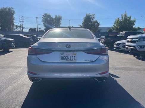 Used 2019 Lexus ES 350 Ultra Luxury FWD image 3