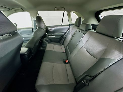 Used 2024 Toyota RAV4 XLE FWD image 28