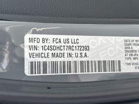 Used 2024 Dodge Durango R/T w/ Blacktop Package RWD image 29