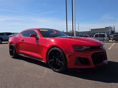 Used 2018 Chevrolet Camaro ZL1 image 1