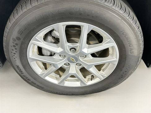 Used 2022 Chevrolet Equinox LT image 11