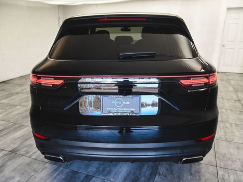 Used 2020 Porsche Cayenne E-Hybrid image 5