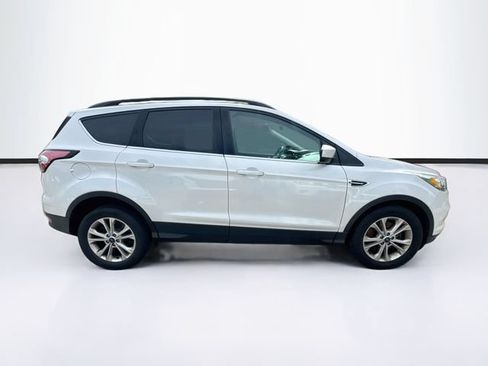 Used 2017 Ford Escape SE w/ SE Leather Comfort Package AWD/4WD image 10
