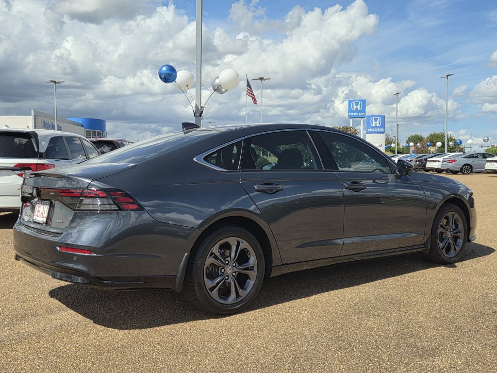 Certified 2025 Honda Accord EX-L image 5
