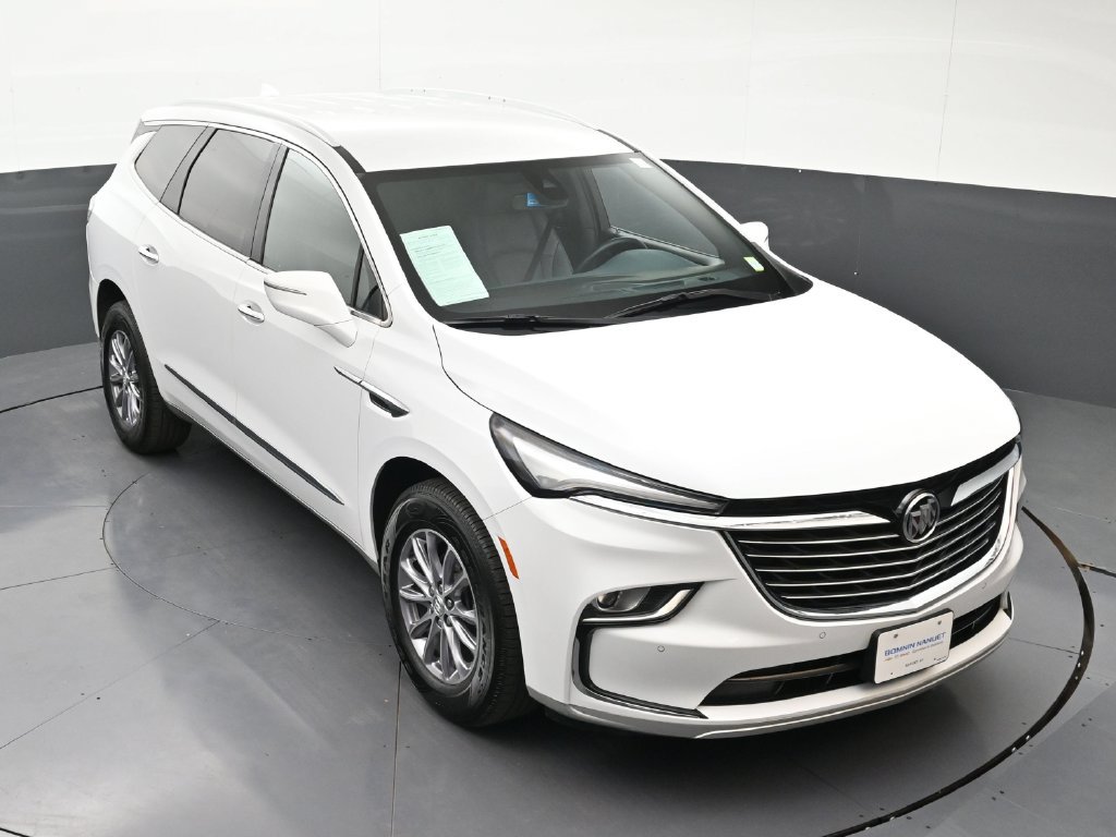 Certified 2024 Buick Enclave Essence AWD/4WD image 22
